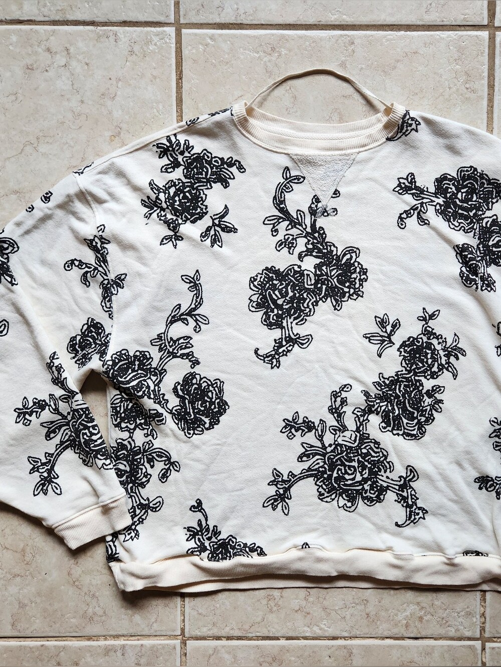 We The Free Free People Oversized Floral Crewneck Sweatshirt Large Cream Black